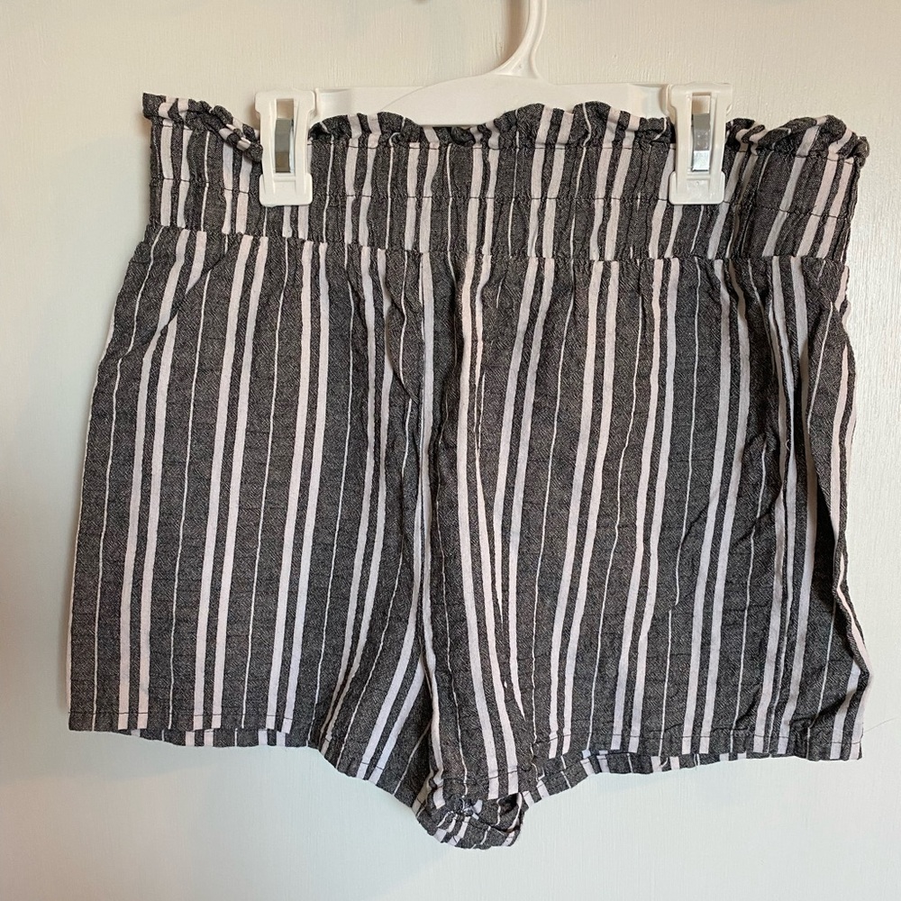 Linen shorts